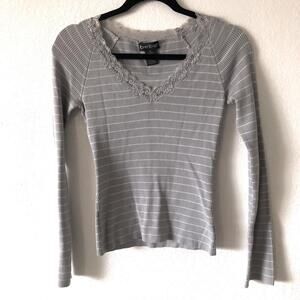 Bebe Gray Striped Lace V-Neck Long Sleeve Top Size M